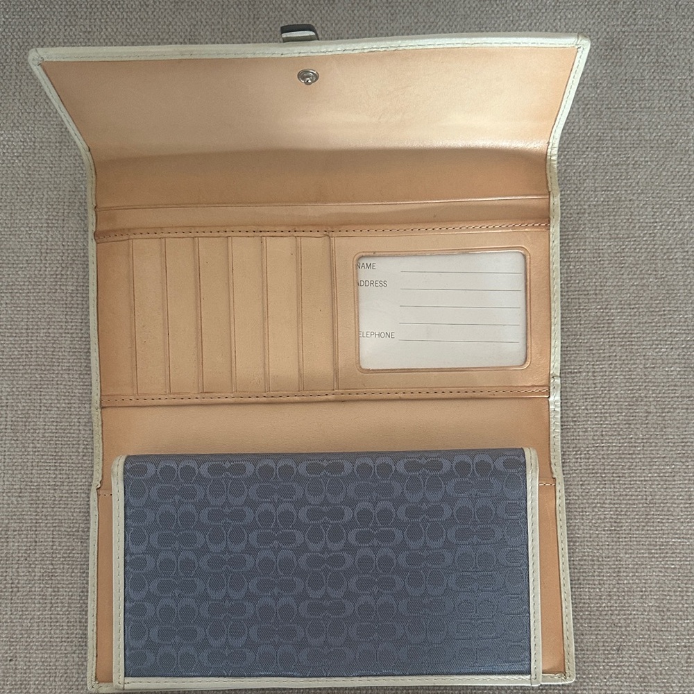 Coach Blue Signature Clutch with Ivory Trim - Picture 2 of 11